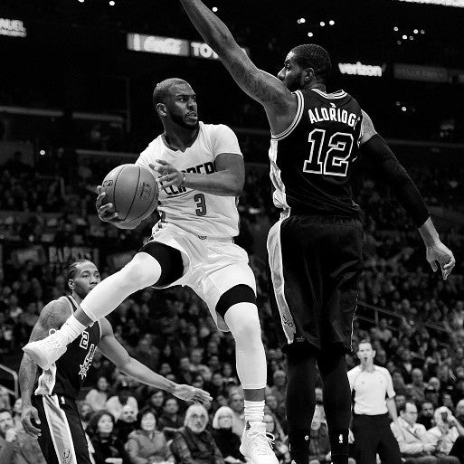 LA Clippers Chris Paul rocks Leorever Compression Shirt in comeback game